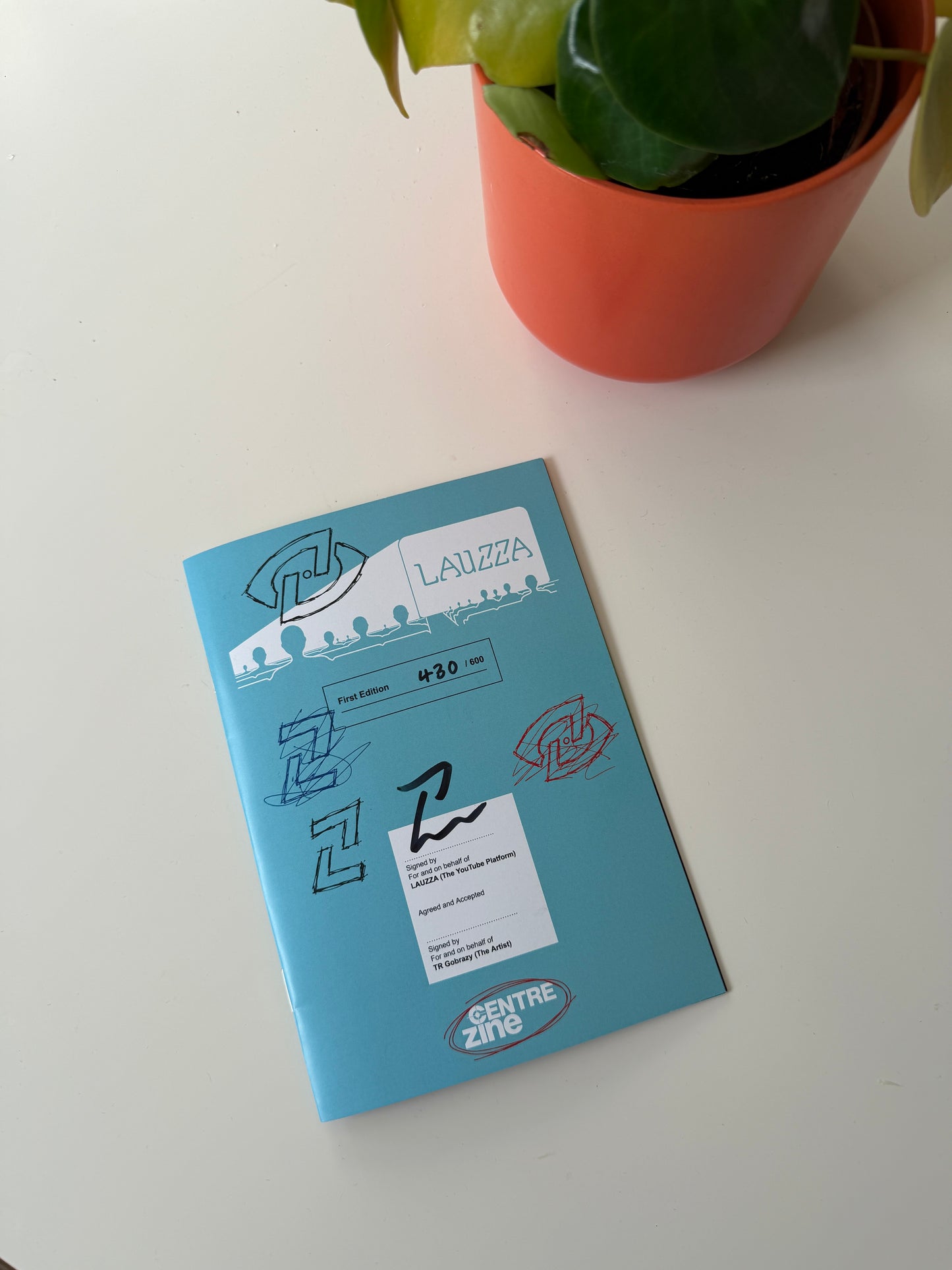 LAUZZAview: Centre Zine